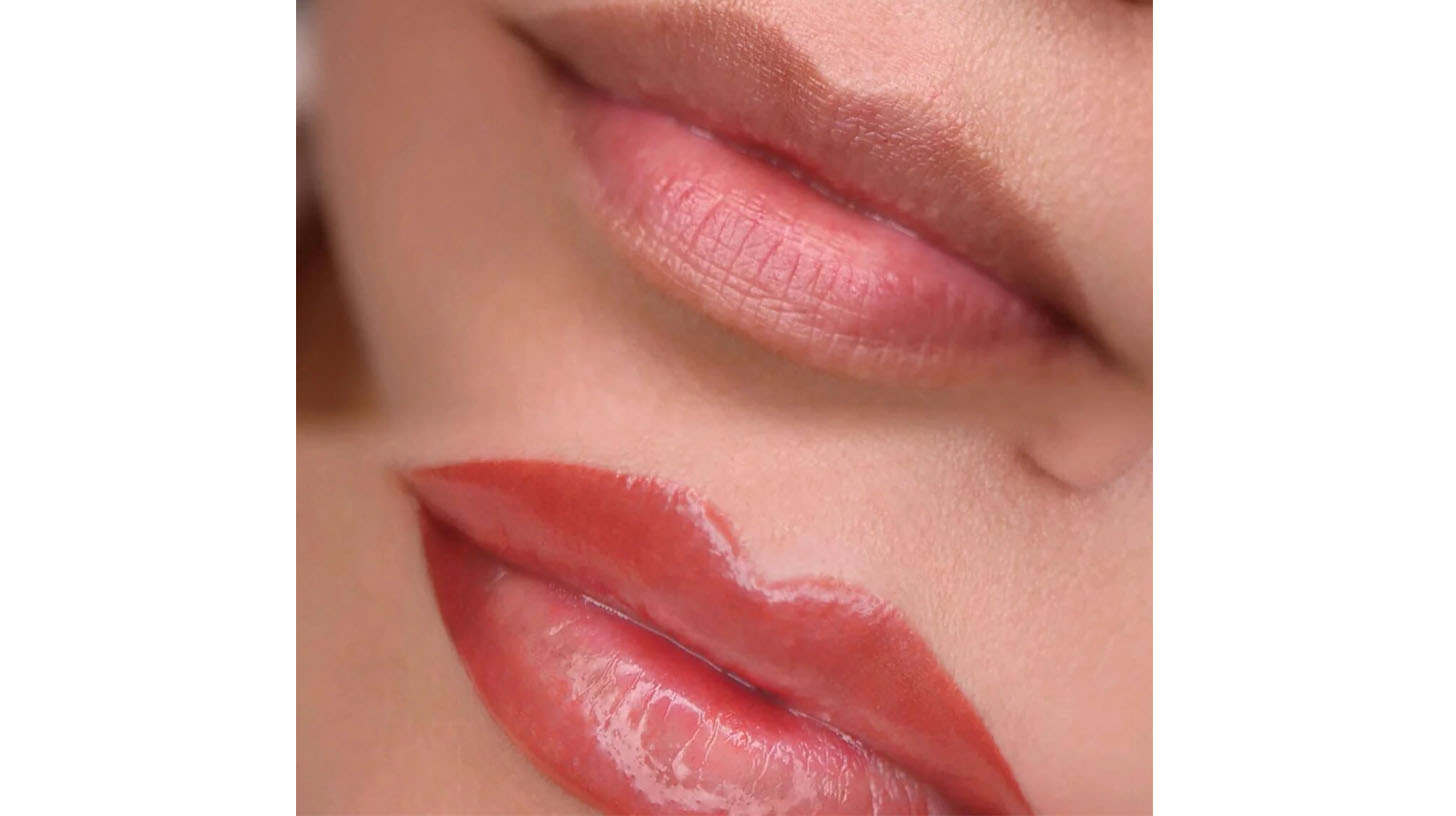 cosmetic lip tattoo